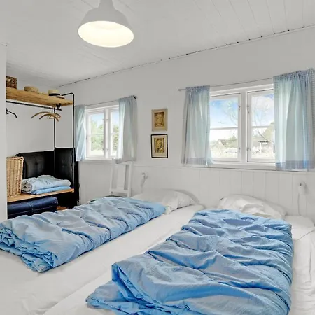 Gorgeous In Fano With Kitchen Holiday home